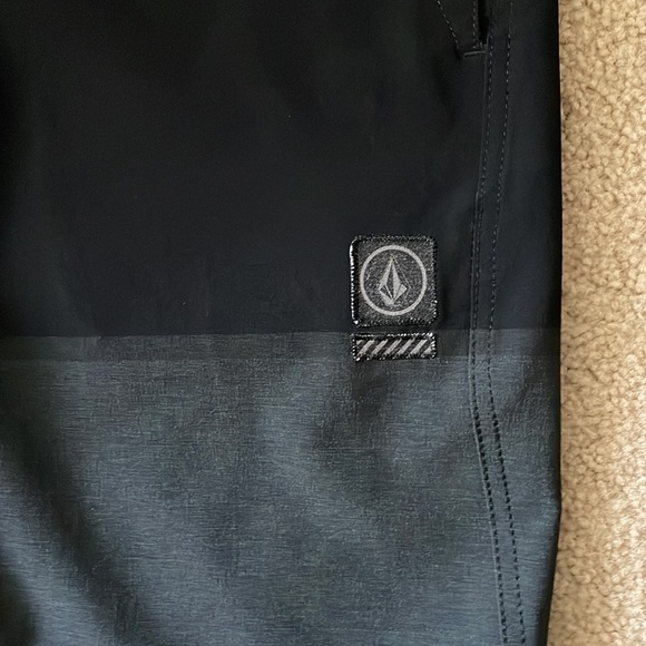 Volcom Stoneys Men’s Swim Trunks. - Picture 13 of 14